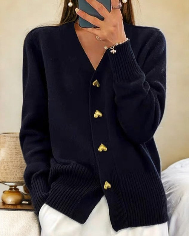 Elina - Cardigan élégant avec boutons en forme de cœur